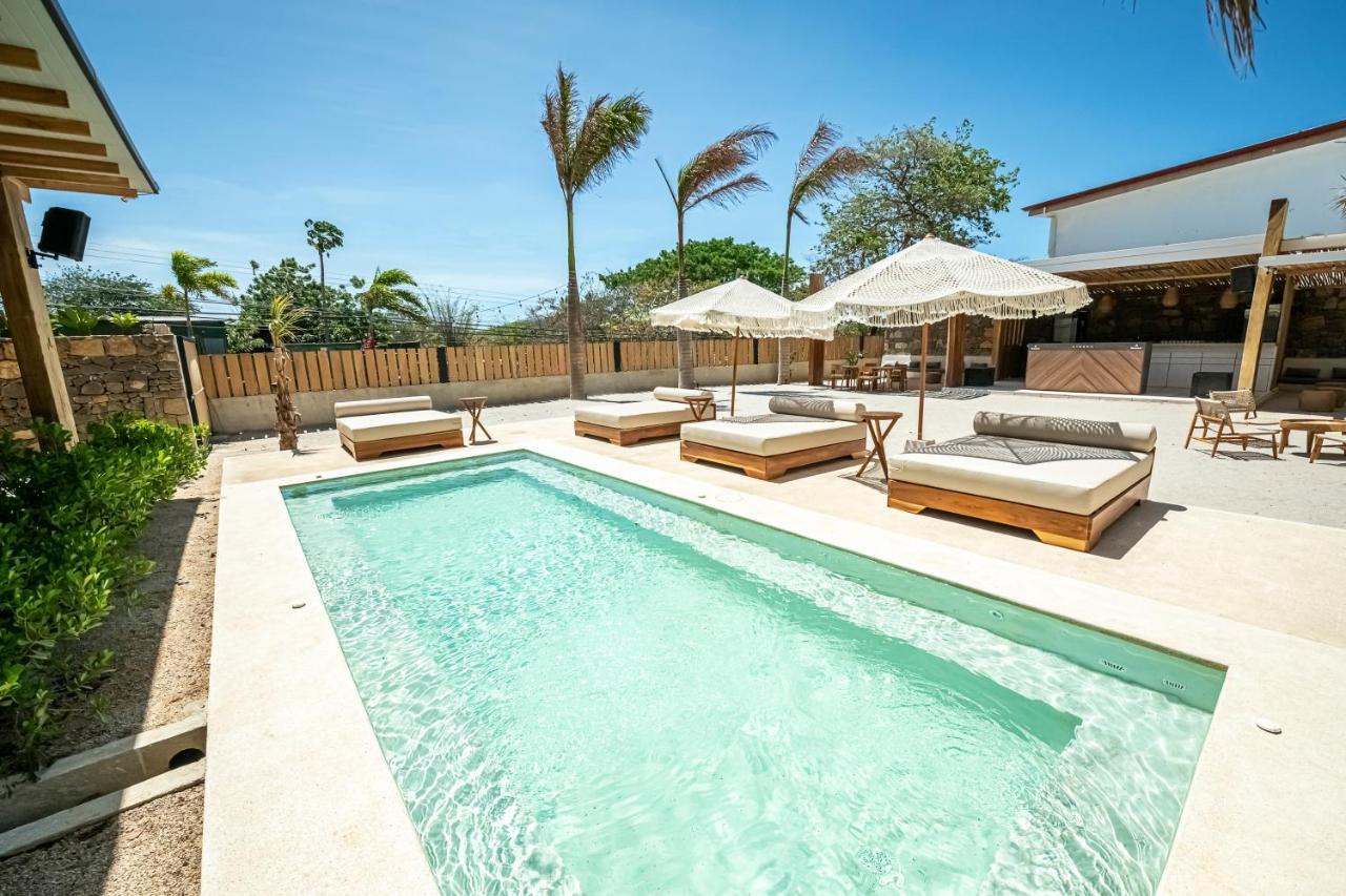 Elmoro Tamarindo Hotel Exterior photo